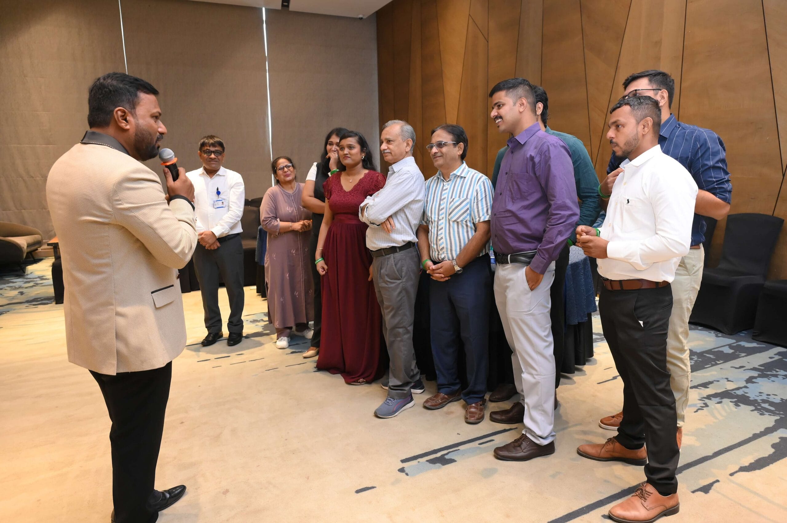 corporate team building anchor in mumbai